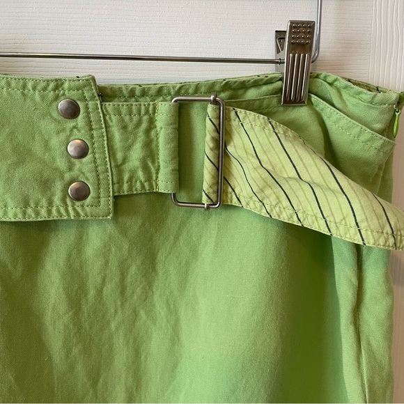Nylon by Dex green skirt in lime green with asymmetrical hemline size 6 - Picture 5 of 7
